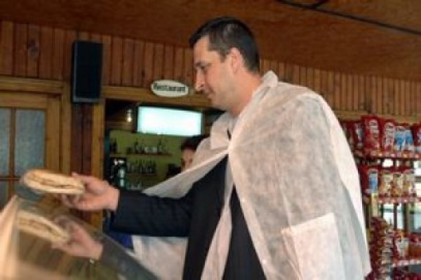 ANPC: La noul număr de telefon 021/9551, consumatorii pot reclama încălcarea drepturilor